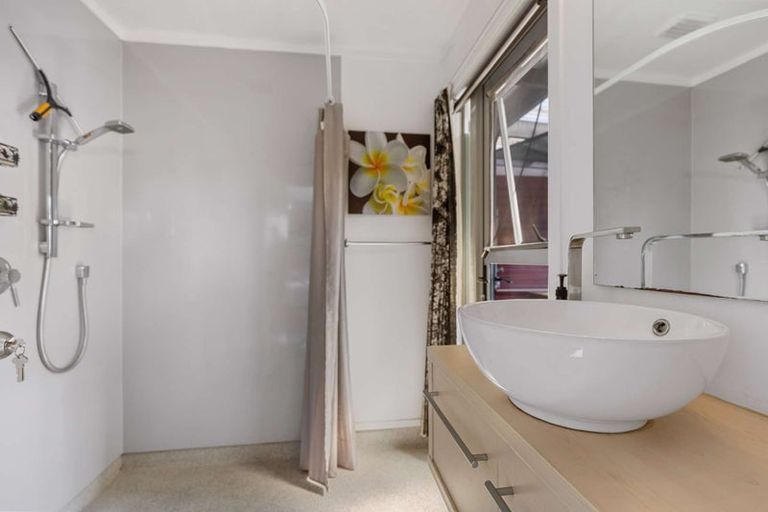 Photo of property in 170 Windermere Drive, Poike, Tauranga, 3112