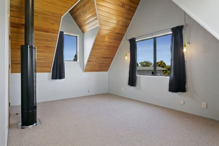 Photo of property in 1/24 Invergarry Road, Hilltop, Taupo, 3330