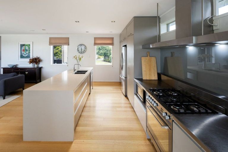 Photo of property in 42 Beerescourt Road, Beerescourt, Hamilton, 3200