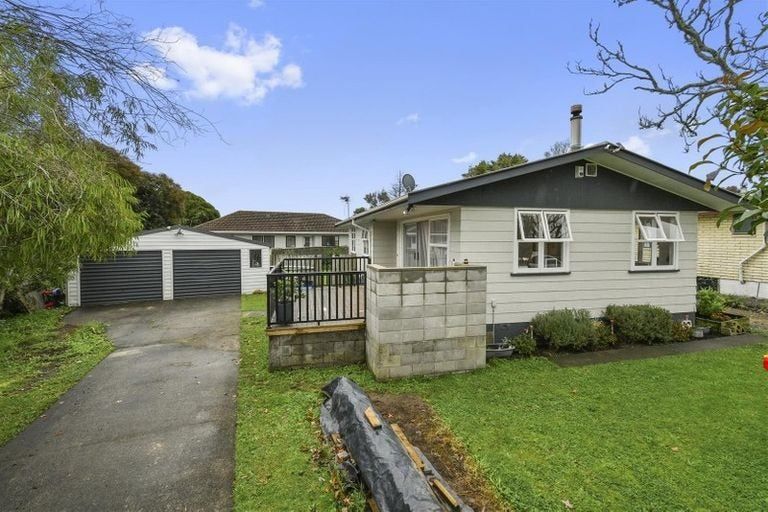 Photo of property in 13 Cargill Street, Papakura, 2110