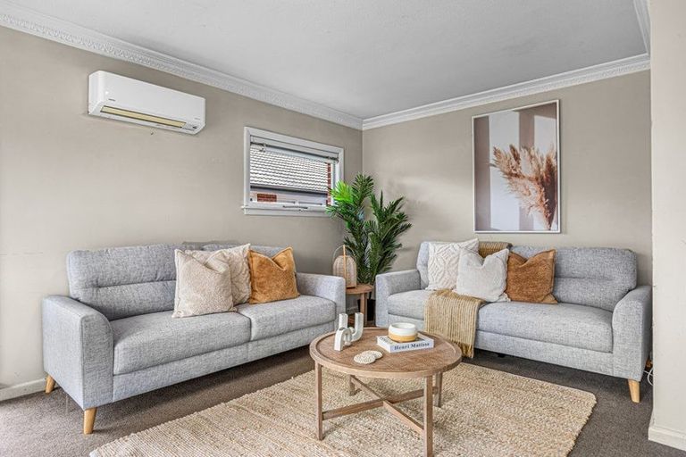 Photo of property in 2/25 Hills Road, Edgeware, Christchurch, 8013