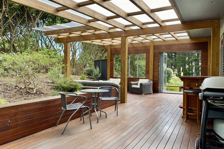 Photo of property in 295 Ngahere Park Road, Turitea, Palmerston North, 4472