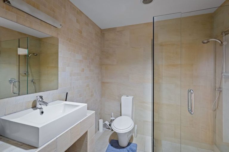 Photo of property in 12 Aspen Grove, Fernhill, Queenstown, 9300