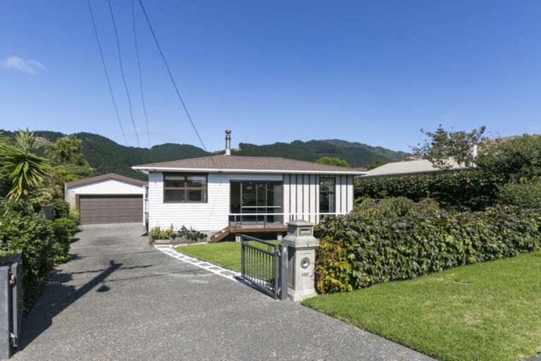 Photo of property in 150 Tilley Road, Paekakariki, 5034