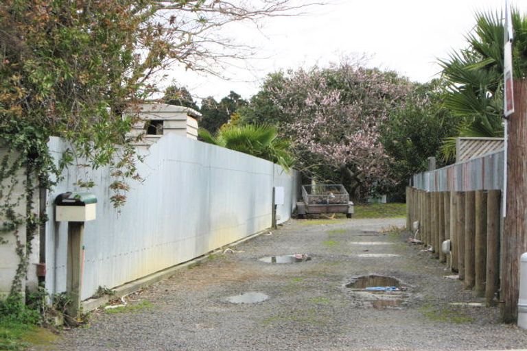 Photo of property in 28 Valerie Street, Clive, 4102