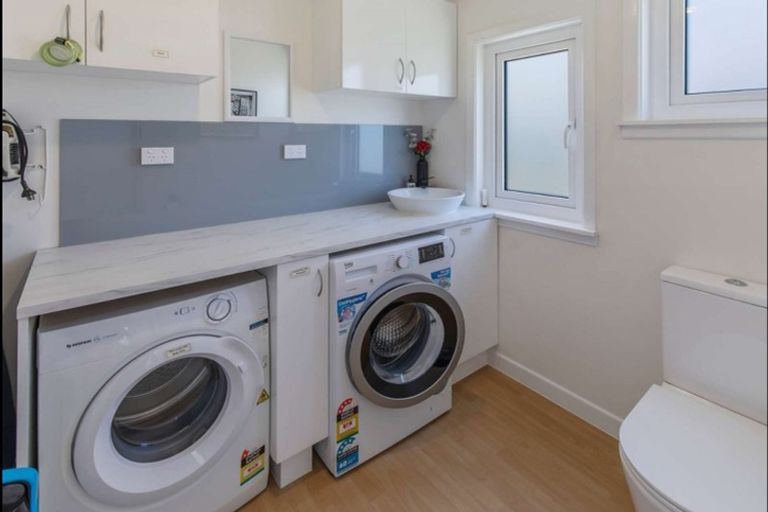 Photo of property in 8a Pharazyn Street, Gonville, Whanganui, 4500