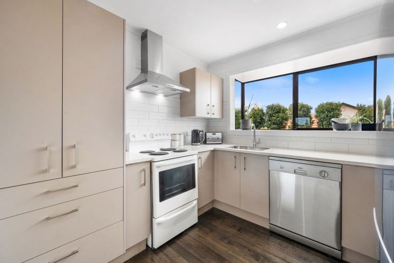 Photo of property in 1/72 Drake Street, Howick, Auckland, 2014