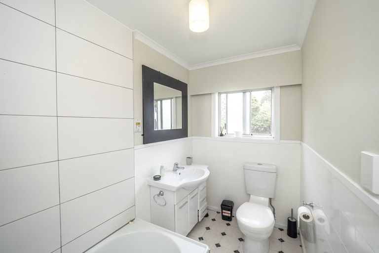 Photo of property in 28 Ranfurly Street, Solway, Masterton, 5810