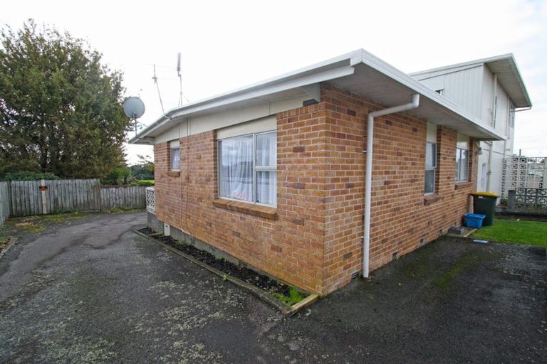 Photo of property in 1/239 Carrington Street, Vogeltown, New Plymouth, 4310