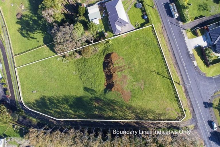 Photo of property in 25 Colombo Road, Waiuku, 2123