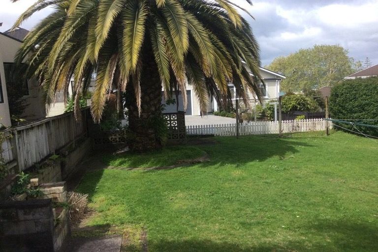 Photo of property in 21 Sixth Avenue, Tauranga, 3110