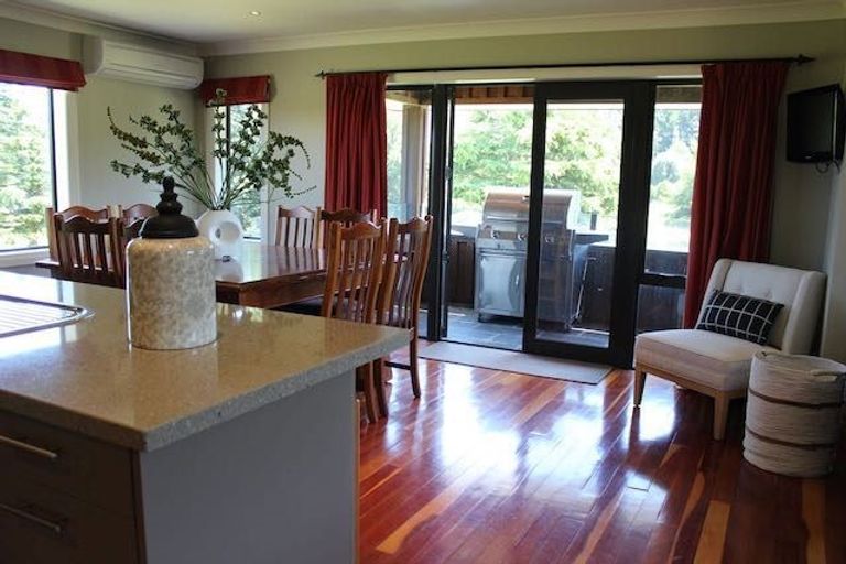 Photo of property in 623 Coleridge Road, Windwhistle, Hororata, 7572