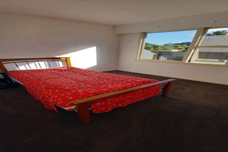 Photo of property in 3 Carlyle Street, Tuatapere, 9620