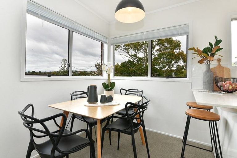 Photo of property in 1/37 Stredwick Drive, Torbay, Auckland, 0630