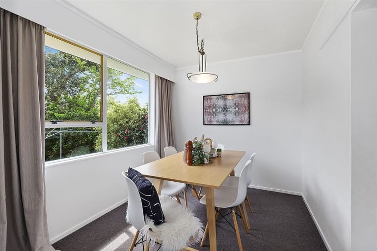 Photo of property in 42a Hicks Close, Whitby, Porirua, 5024