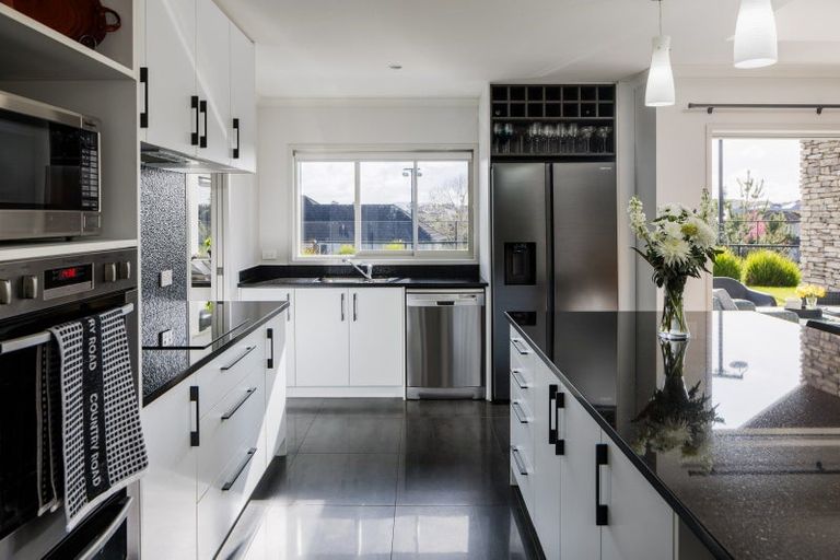 Photo of property in 17 Bentley Rise, Flagstaff, Hamilton, 3210