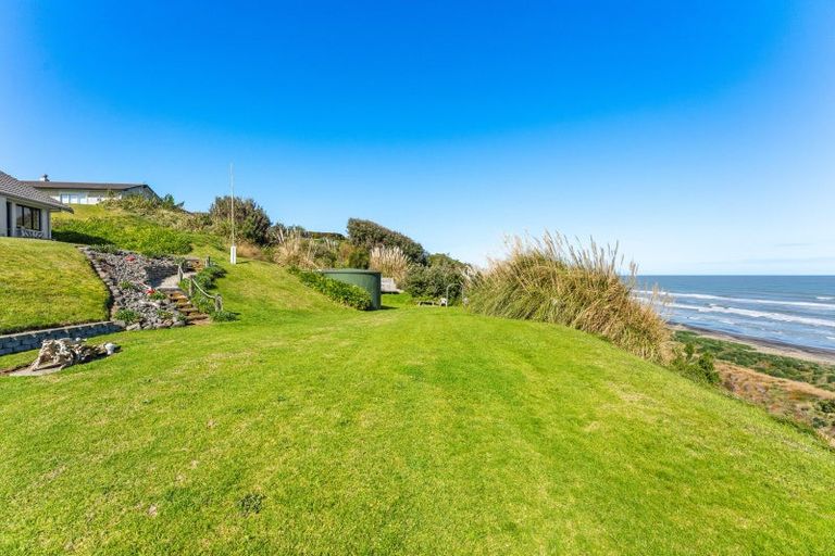 Photo of property in 43 Longbeach Drive, Castlecliff, Whanganui, 4501
