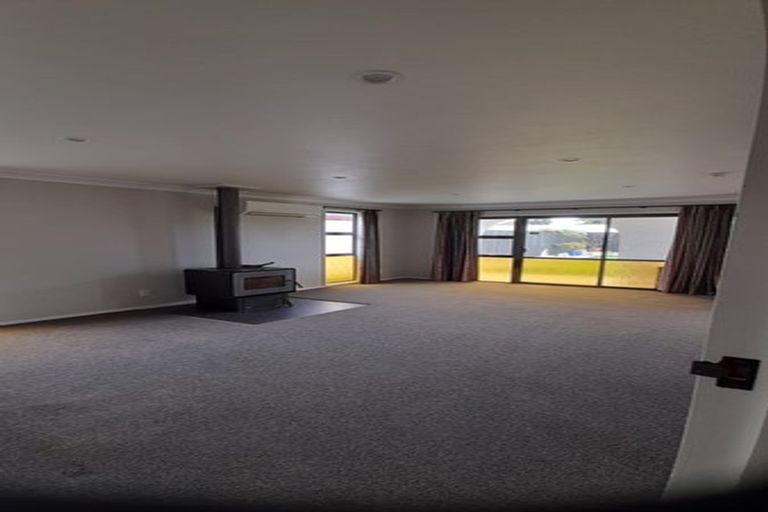 Photo of property in 35 Amberley Avenue, Westbrook, Palmerston North, 4412