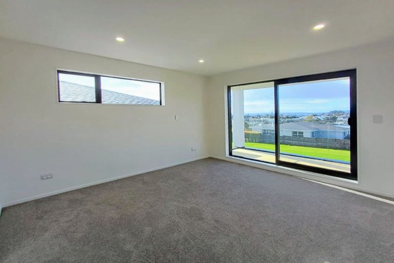 Photo of property in 1/2 Maxwelton Drive, Mairangi Bay, Auckland, 0630