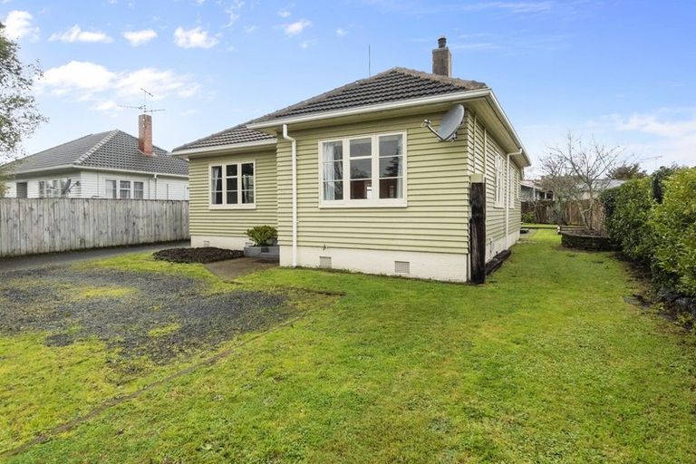 Photo of property in 43 Jellicoe Drive, Hamilton East, Hamilton, 3216