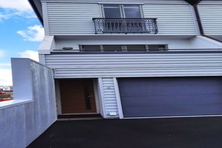 Photo of property in 8/10 Ruru Street, Eden Terrace, Auckland, 1021