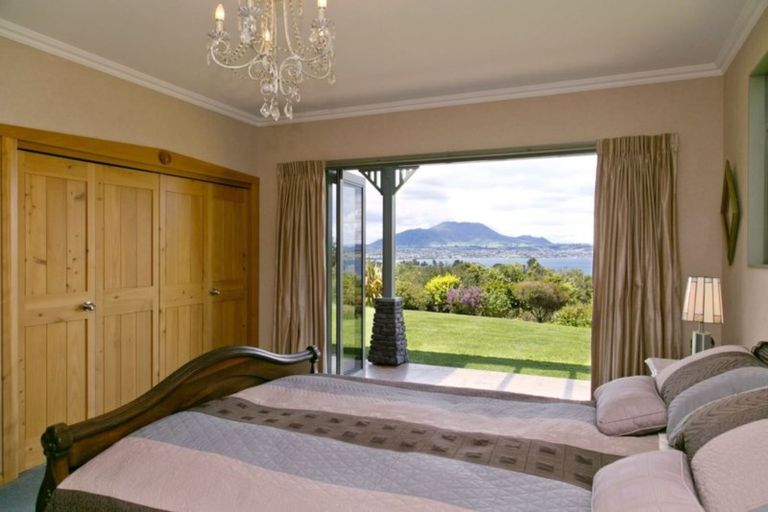 Photo of property in 35 Te Moenga Park, Acacia Bay, Taupo, 3330