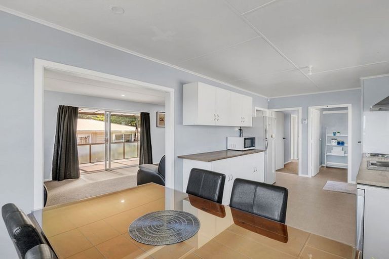 Photo of property in 71 Arahura Crescent, Waitangirua, Porirua, 5024