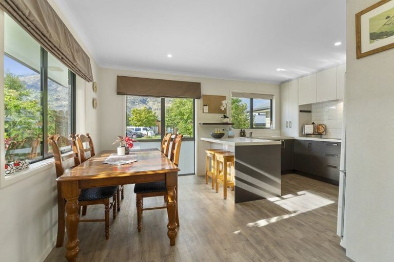 Photo of property in 12 Cotswold Court, Lower Shotover, Queenstown, 9304