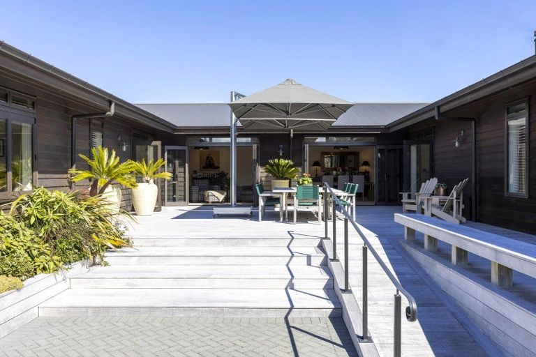Photo of property in 12 Mahuta Road, Waitahanui, Taupo, 3378