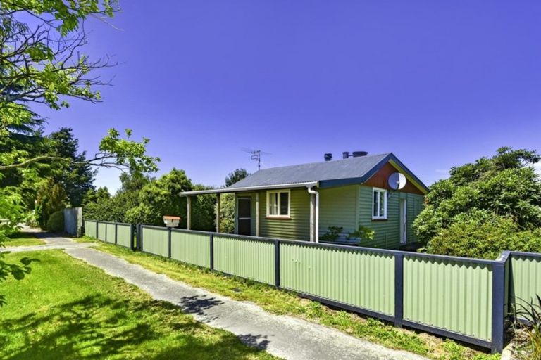 Photo of property in 5 North Terrace, Darfield, 7510