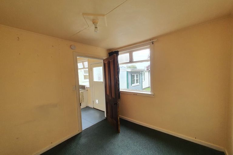 Photo of property in 23 Wilson Street, Newtown, Wellington, 6021