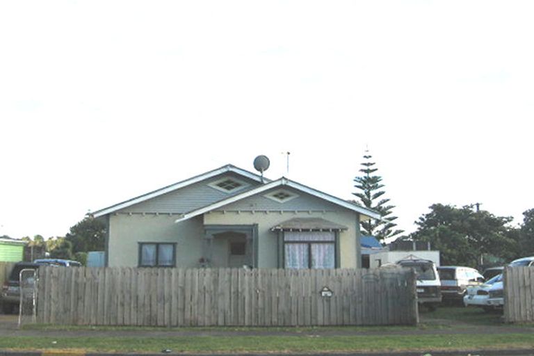 Photo of property in 36 Avenue Road, Otahuhu, Auckland, 1062