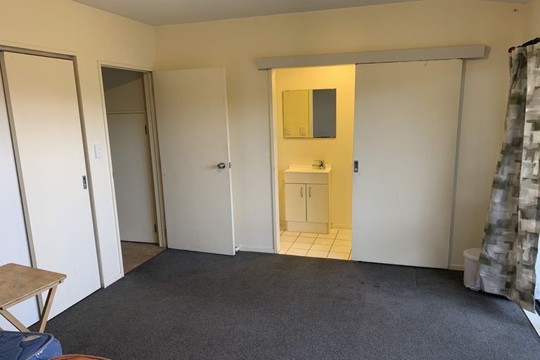 Photo of property in Krisley Court, 7/6 Ambrico Place, New Lynn, Auckland, 0600