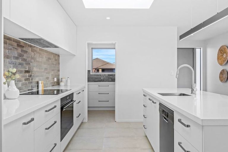 Photo of property in 17 Timara Crescent, Marshland, Christchurch, 8083