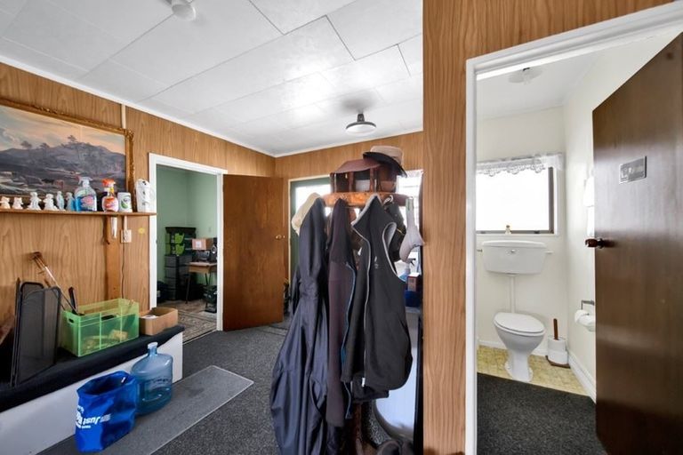 Photo of property in 6 Hussey Street, Oakura, 4314