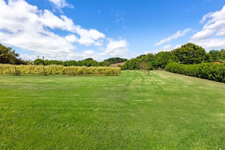 Photo of property in 76 Hillside Heights Road, Huntly, 3771