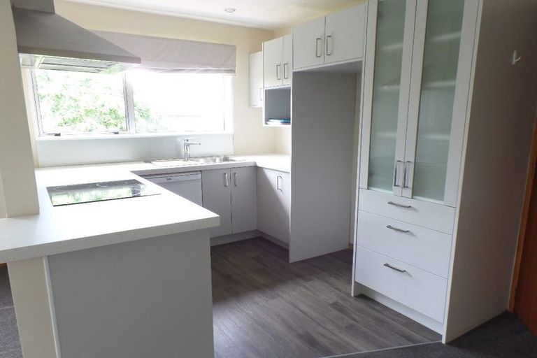 Photo of property in 2/6 James Condon Place, Redwood, Christchurch, 8051