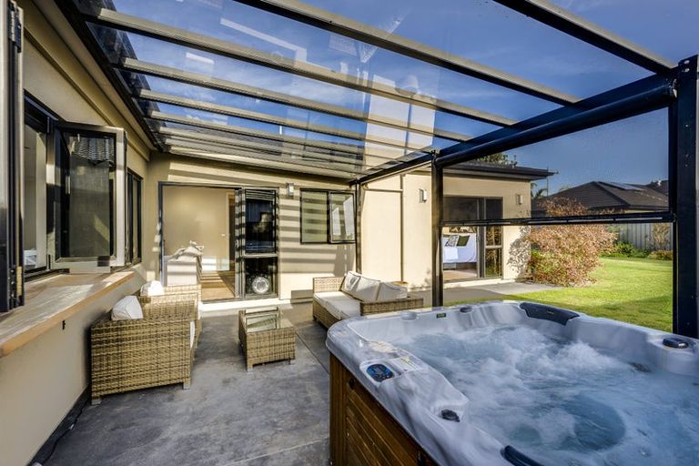 Photo of property in 3 Portland Place, Poraiti, Napier, 4112