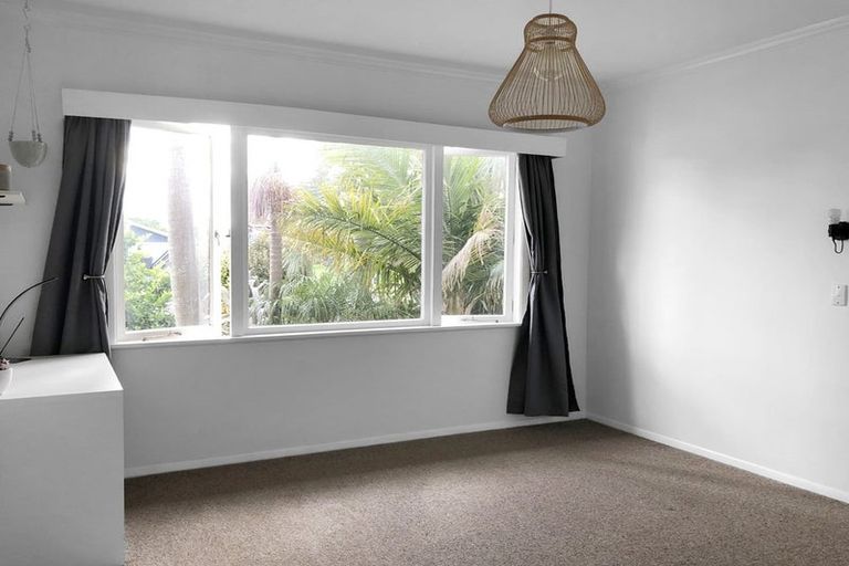 Photo of property in 7 Hussey Street, Waverley, 4510