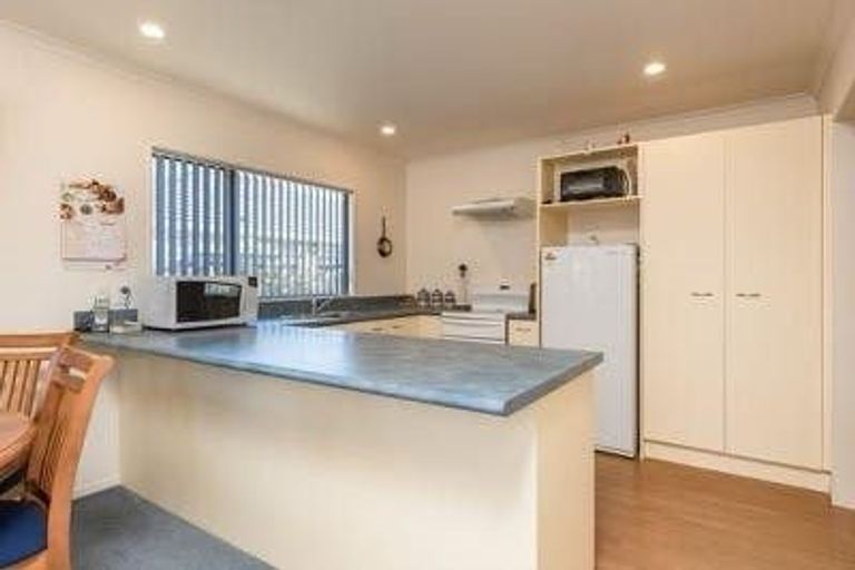 Photo of property in 132b Stokes Valley Road, Stokes Valley, Lower Hutt, 5019