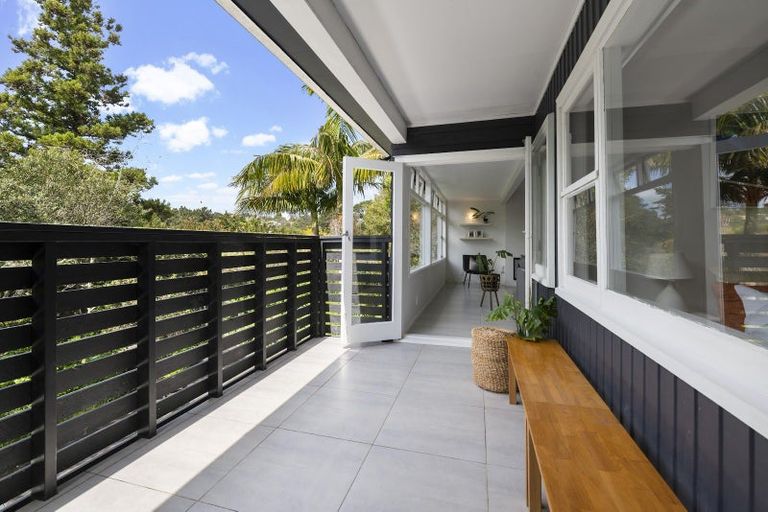 Photo of property in 9 Berne Place, Birkenhead, Auckland, 0626