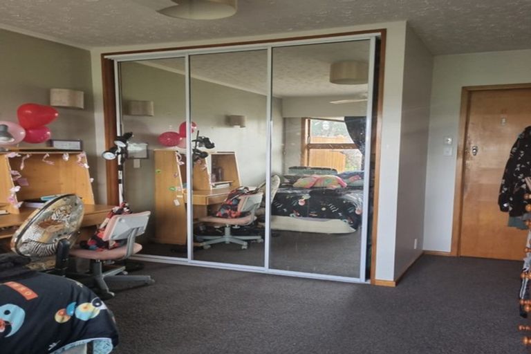 Photo of property in 3a Farnham Place, Ilam, Christchurch, 8041