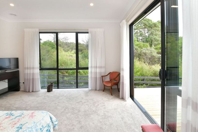 Photo of property in 9 Pheasant Close, Stanmore Bay, Whangaparaoa, 0932