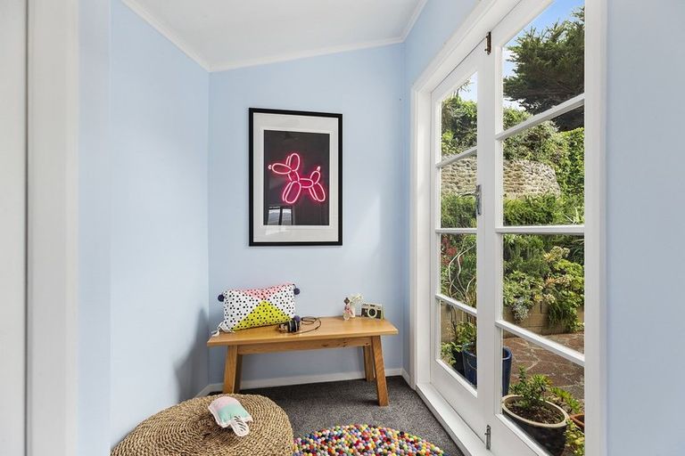 Photo of property in 77 Sidlaw Street, Strathmore Park, Wellington, 6022