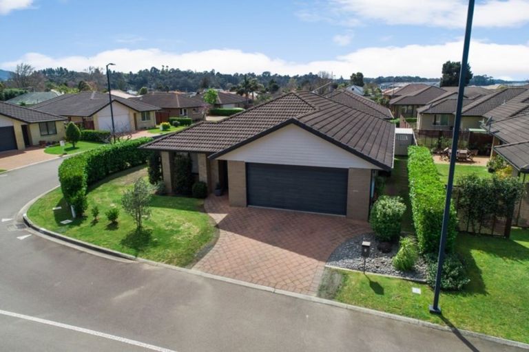 Photo of property in 1 Malta Crescent, Katikati, 3129