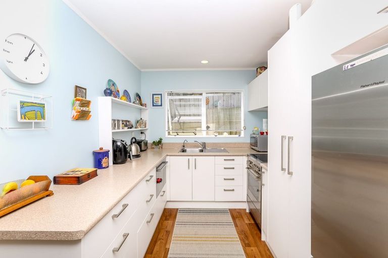 Photo of property in 11 Puketotara Street, Highlands Park, New Plymouth, 4312