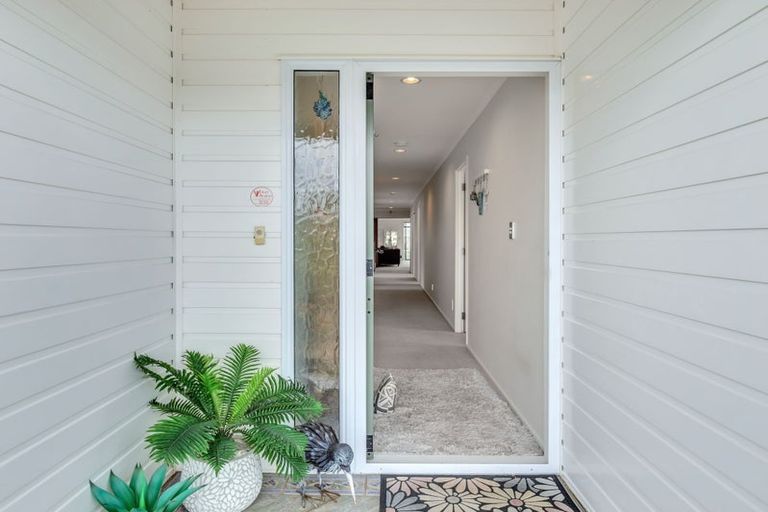 Photo of property in 86 Tiri Road, Tindalls Beach, Whangaparaoa, 0930