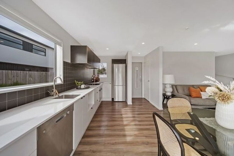 Photo of property in 1/24 Heywood Terrace, Richmond, Christchurch, 8013