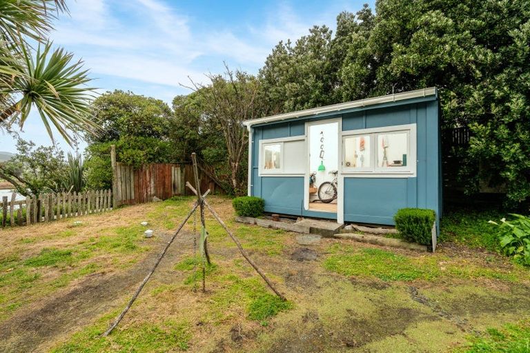 Photo of property in 6 Estuary Street, Makara Beach, Karori, 6972