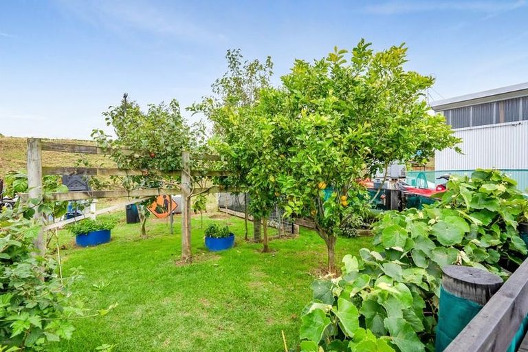 Photo of property in 242 Henwood Road, Paraite, New Plymouth, 4372